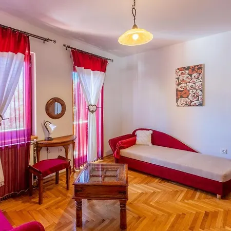 Mavero Apartment Banjole