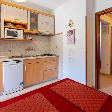 Apartment Mavero *