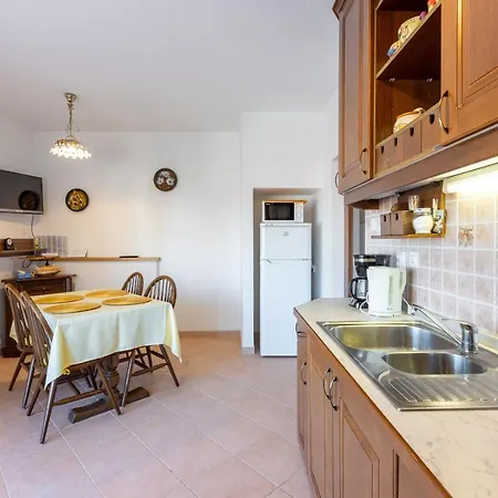 Mavero Apartment Banjole