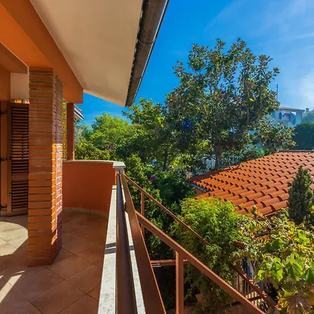 Mavero Apartment Banjole